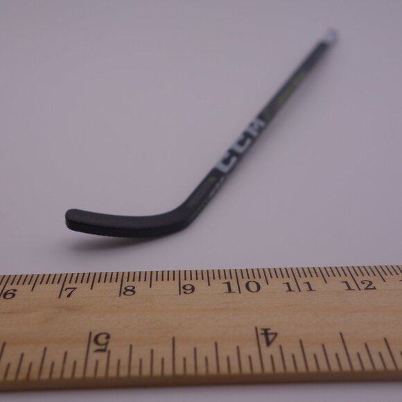 Tim Hortons Nathan MacKinnon Frameworth Sports Marketing Mini Stick with Box - Picture 11 of 16
